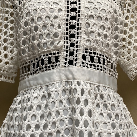 Simply Couture White Mock Neck A-line Dress with Circle Cut Out Pattern Size L - Picture 8 of 16